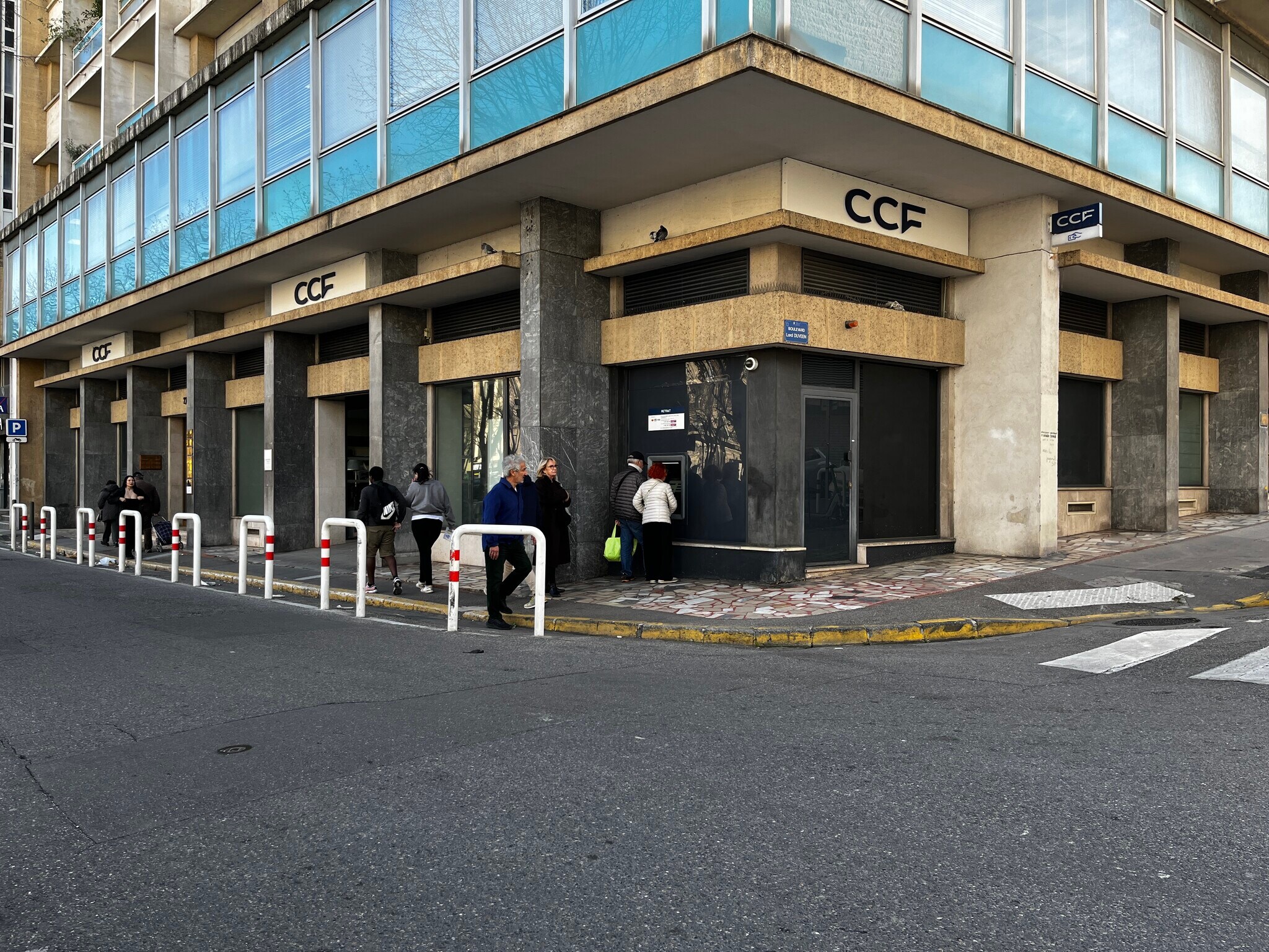Bureau/Commerce de détail dans Marseille à louer Photo du bâtiment- Image 1 de 7