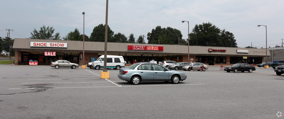 1234-1246 Us Highway 70 SW, Hickory, NC for lease - Primary Photo - Image 1 of 14