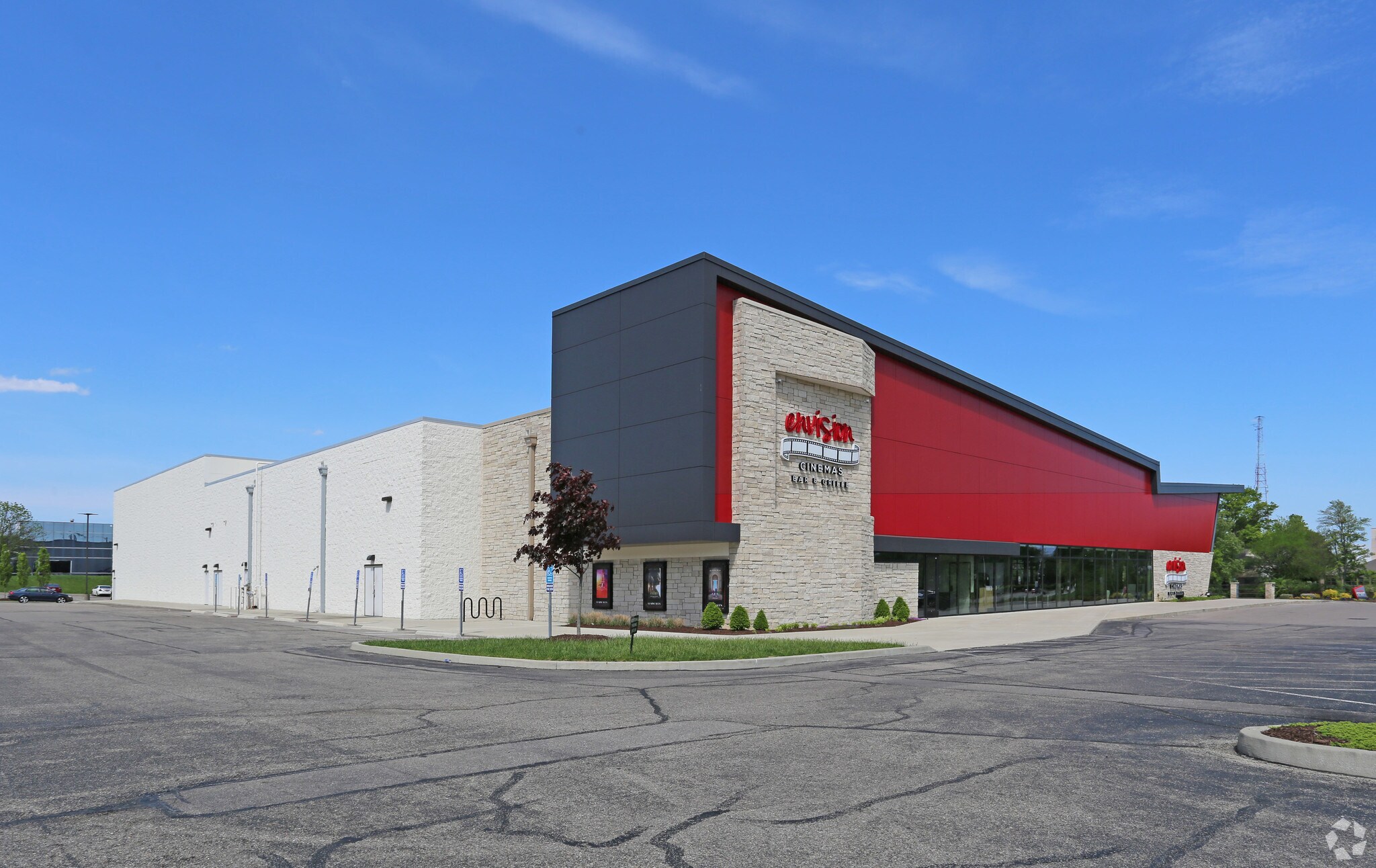 4780 Cornell Rd, Cincinnati, OH for sale Primary Photo- Image 1 of 68