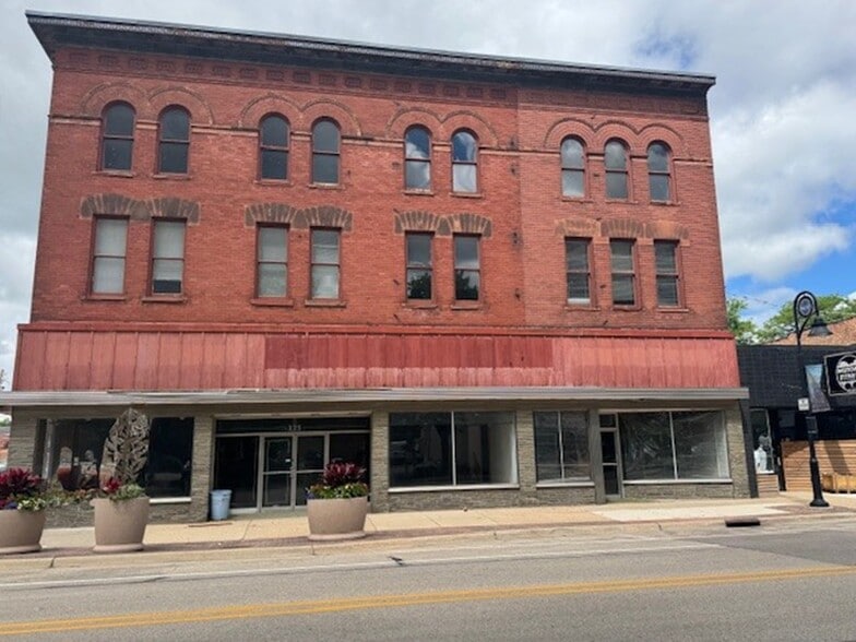 325 7th St, Rockford, IL for sale - Building Photo - Image 1 of 4