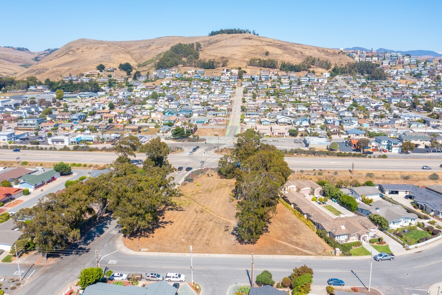 2783 Coral Ave, Morro Bay, CA for sale - Building Photo - Image 3 of 49