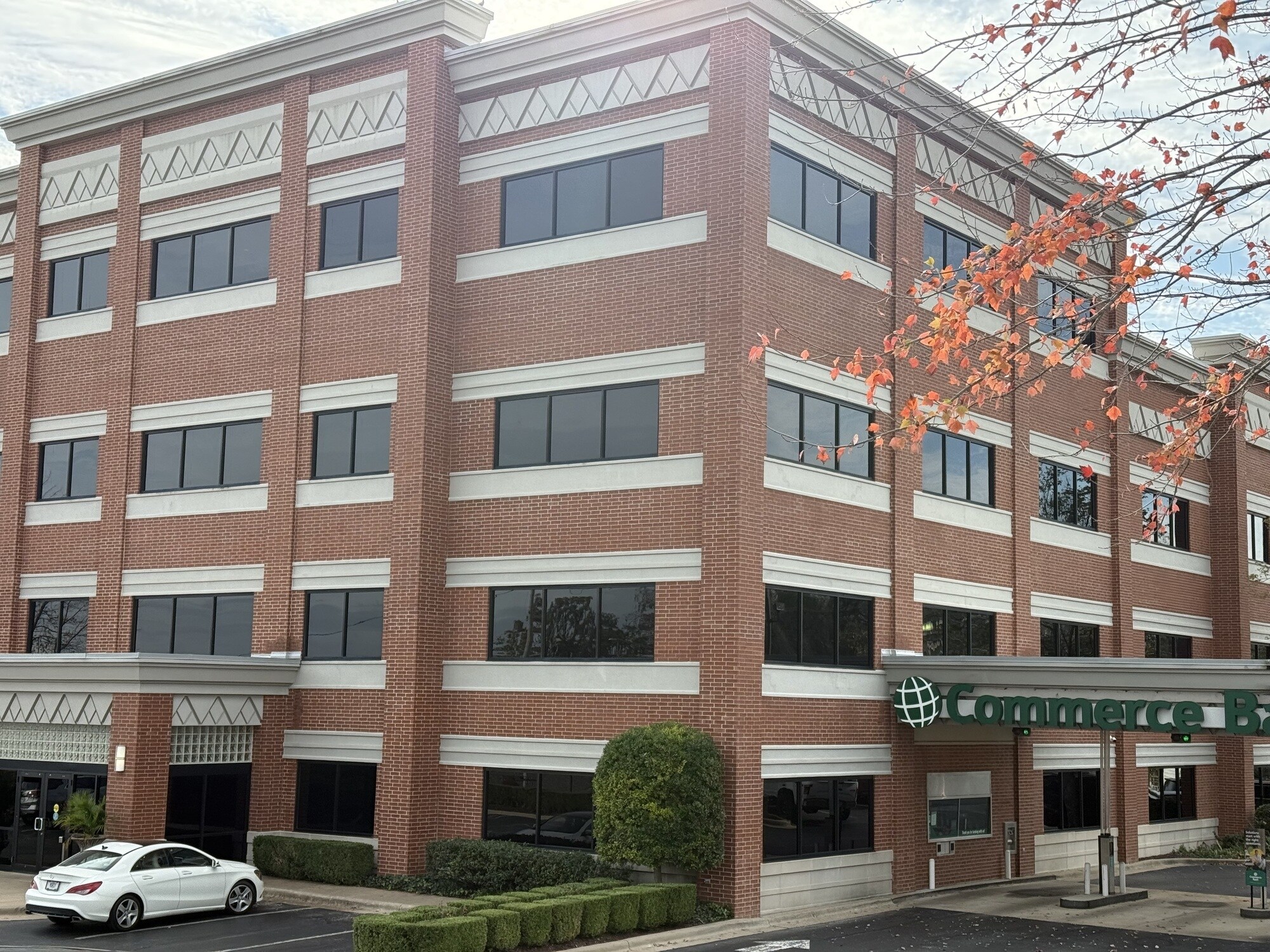 500 W Main St, Branson, MO à louer Photo du bâtiment- Image 1 de 16