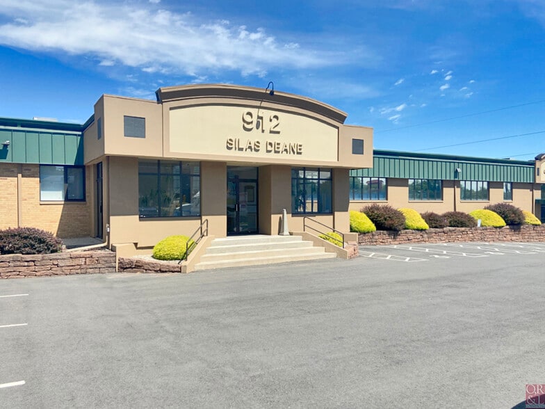 912 Silas Deane Hwy, Wethersfield, CT for lease - Building Photo - Image 2 of 4