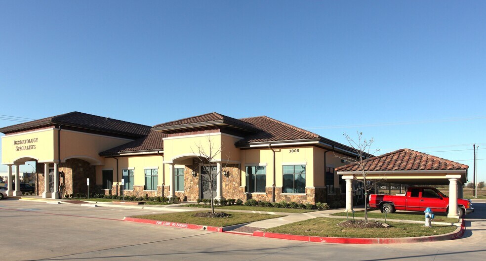 3009 E Renner Rd, Richardson, TX à louer - Photo du bâtiment - Image 2 de 5