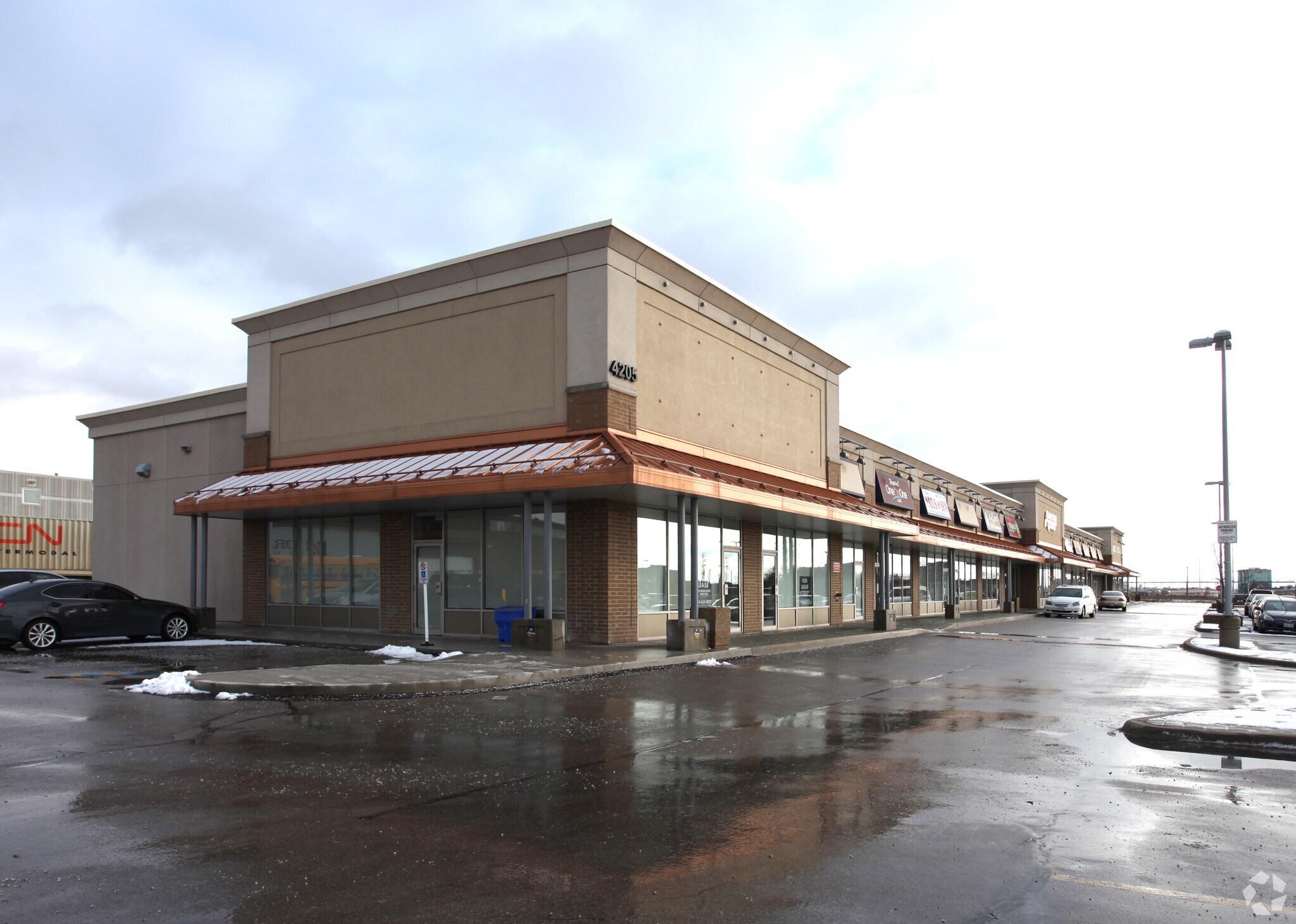 4207 Keele St, Toronto, ON à vendre Photo principale- Image 1 de 1