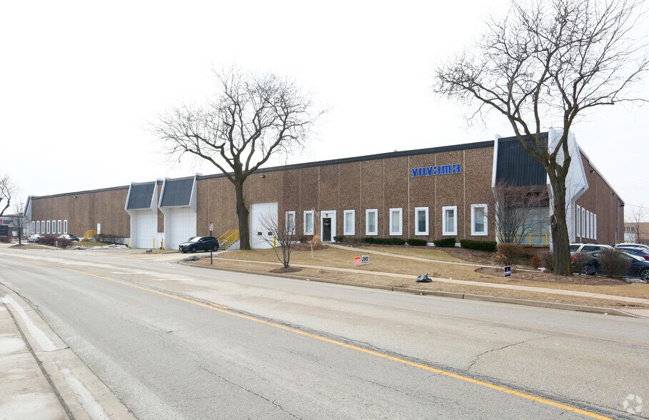 2100 Lively Blvd, Elk Grove Village, IL à louer - Photo du bâtiment - Image 2 de 10