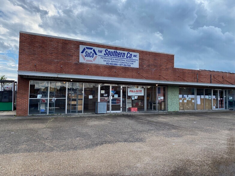 535 Daybrite Dr, Tupelo, MS à vendre - Photo du bâtiment - Image 2 de 15