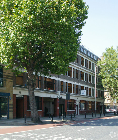 6 St Georges Mews, London à vendre - Photo du bâtiment - Image 2 de 3