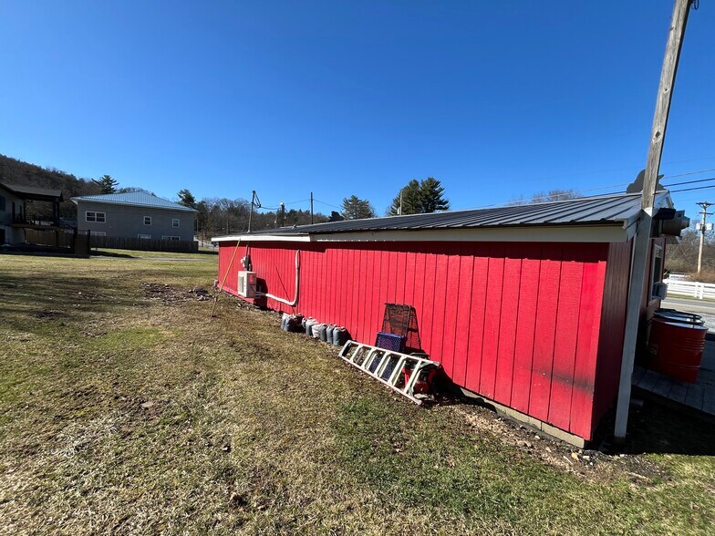 17307 Route 36, Punxsutawney, PA à vendre - Photo du bâtiment - Image 3 de 10