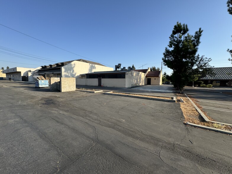 805-835 W Foothill Blvd, Claremont, CA for lease - Building Photo - Image 2 of 6