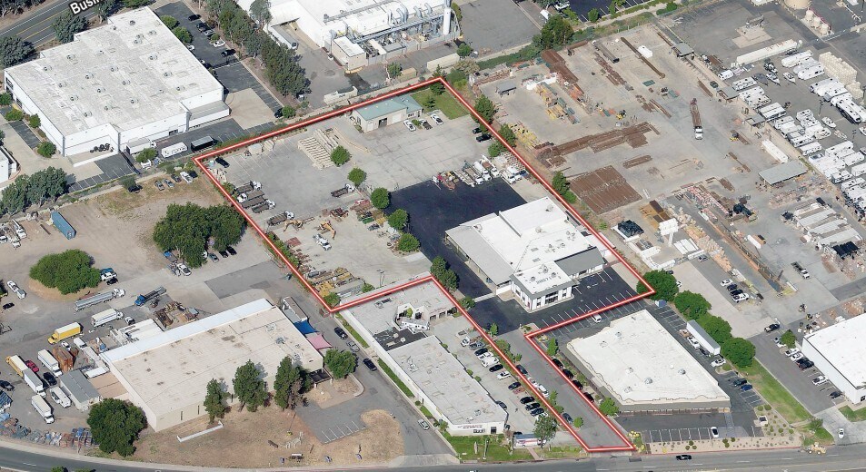 28071 Diaz Rd, Temecula, CA à vendre - Photo du bâtiment - Image 1 de 4