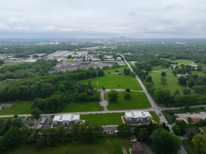 3506 Bluff Rd, Indianapolis, IN for sale - Building Photo - Image 3 of 34