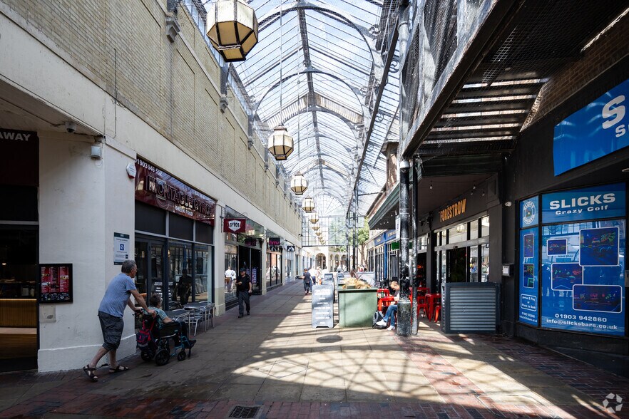 Liverpool Rd, Worthing à louer - Photo du bâtiment - Image 3 de 6