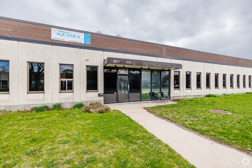 401-425 Blvd Montpellier, Montréal, QC for lease - Building Photo - Image 3 of 7