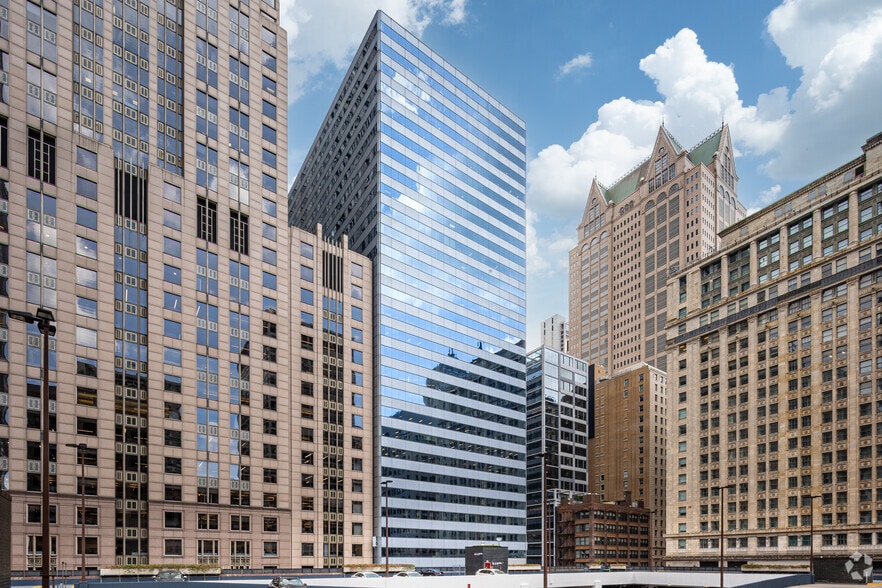 200 W Adams St, Chicago, IL for lease - Building Photo - Image 1 of 20