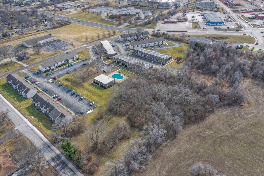 6820 Chapel Dr, Belton, MO for sale - Aerial - Image 2 of 50