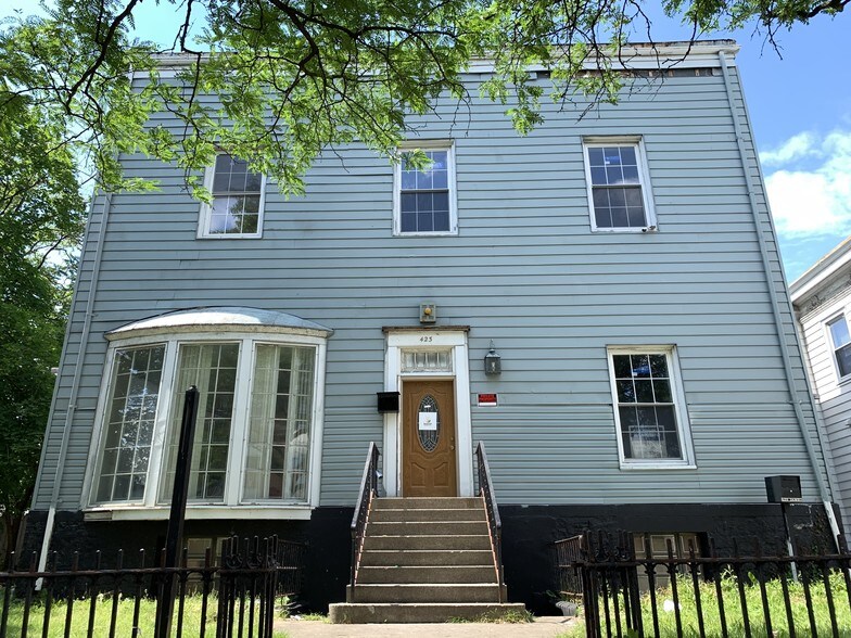 423 James St, Syracuse, NY à vendre - Photo du bâtiment - Image 1 de 13