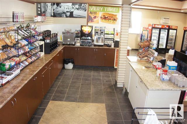 4745 49 STREET -1, Hardisty, AB for sale - Interior Photo - Image 2 of 6