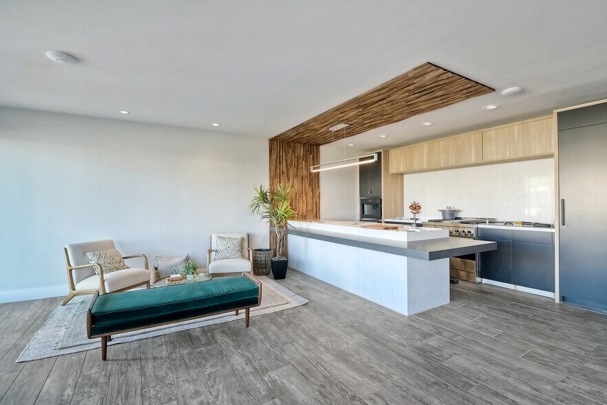 1105-1107 S Coast Hwy, Oceanside, CA à vendre - Photo intérieure - Image 2 de 8