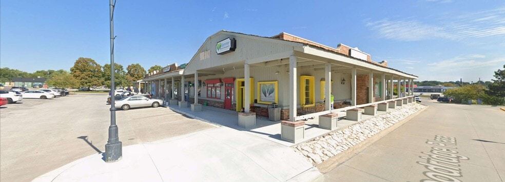 2505-2511 S 133rd Plz, Omaha, NE for lease - Building Photo - Image 2 of 9