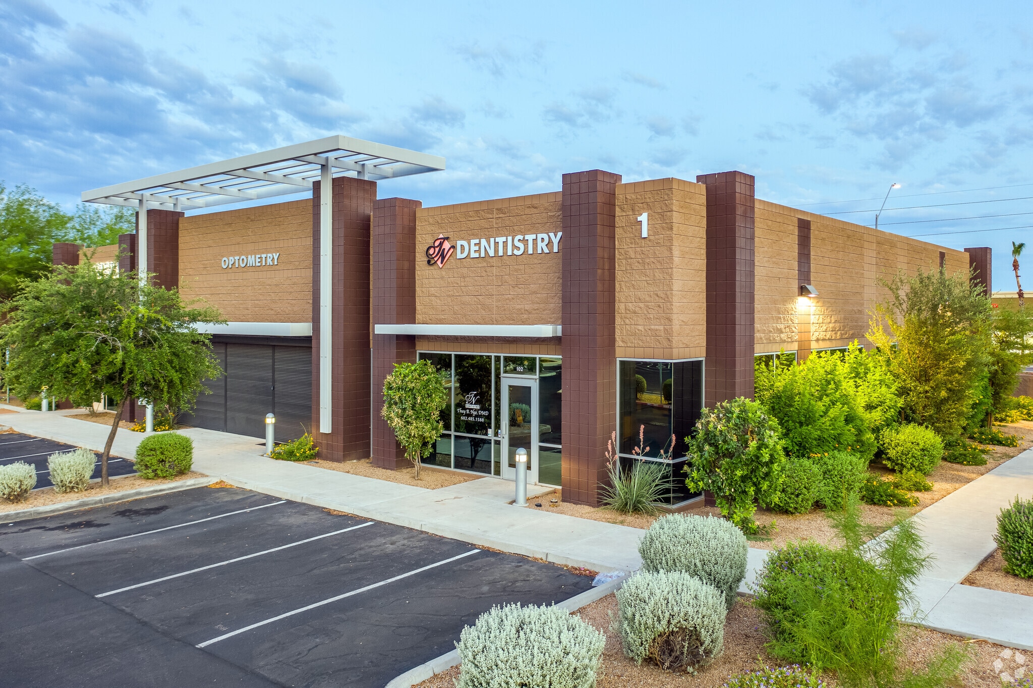 4550 E Bell Rd, Phoenix, AZ for lease Building Photo- Image 1 of 5