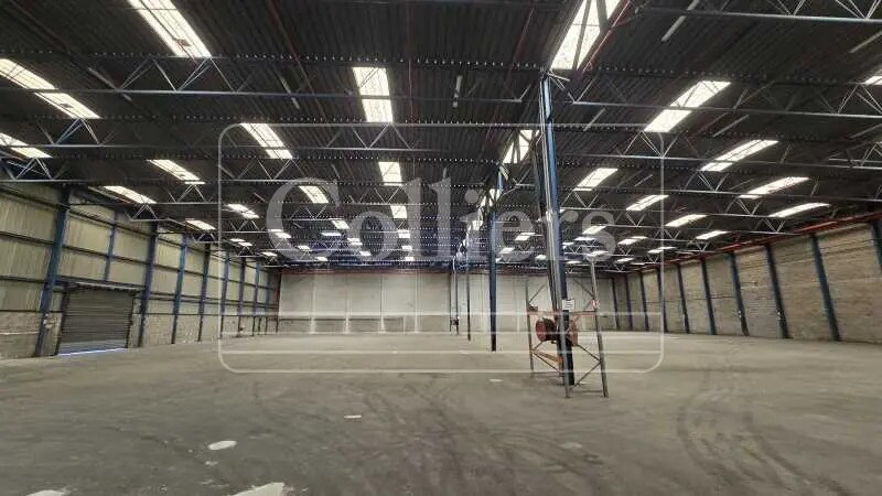 Industrial in Marignane for lease - Interior Photo - Image 3 of 5
