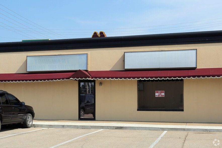 5033-5079 S Yale Ave, Tulsa, OK à louer - Photo du bâtiment - Image 2 de 11