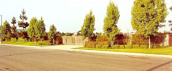 10145 Geary Ave, Santa Fe Springs, CA à louer - Photo du bâtiment - Image 2 de 5