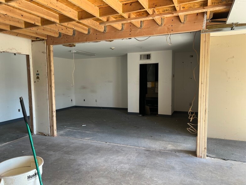 12301 McNulty Rd, Philadelphia, PA for lease - Building Photo - Image 2 of 12