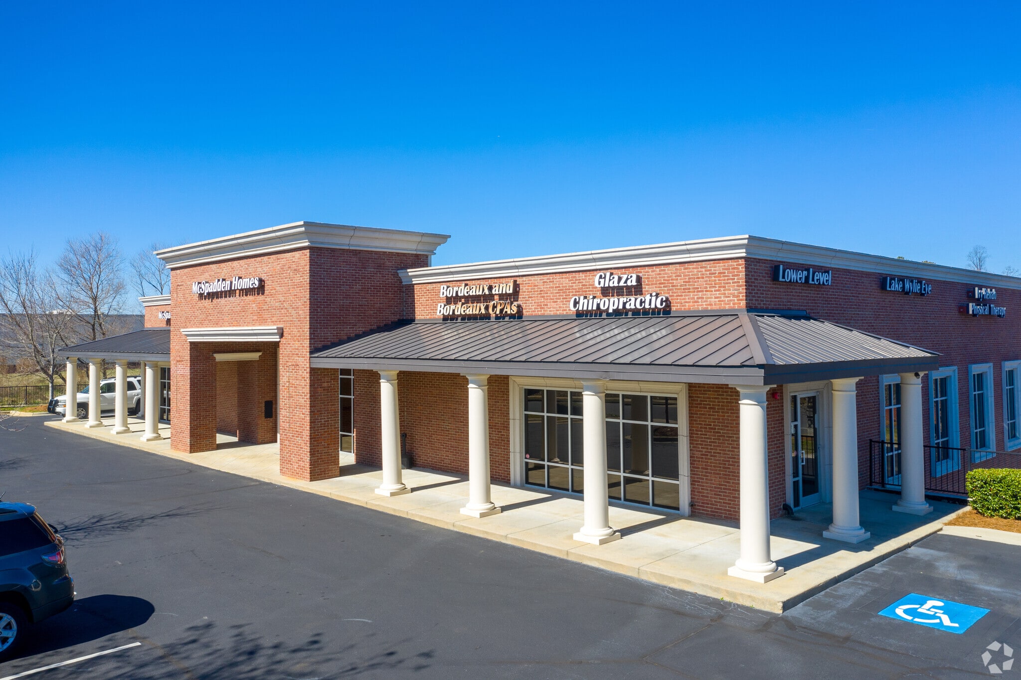 548 Nautical Dr, Lake Wylie, SC for lease Primary Photo- Image 1 of 14