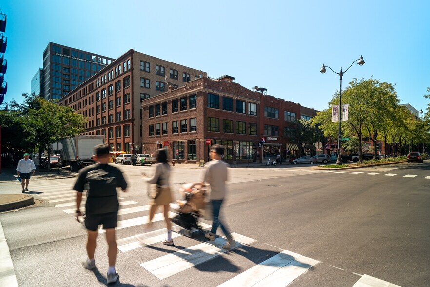 937-939 W Randolph St, Chicago, IL à louer - Photo du bâtiment - Image 3 de 3
