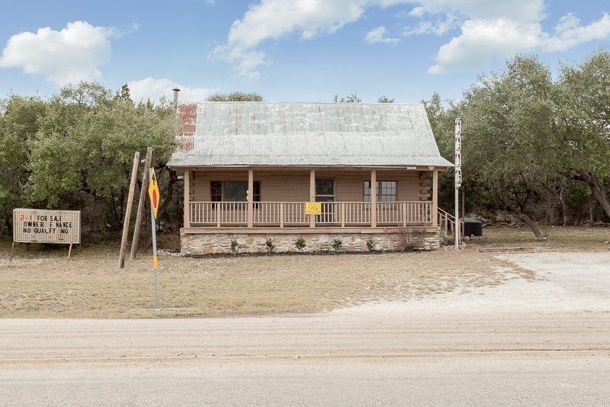 9857 FM 1283, Lakehills, TX for sale - Primary Photo - Image 1 of 1