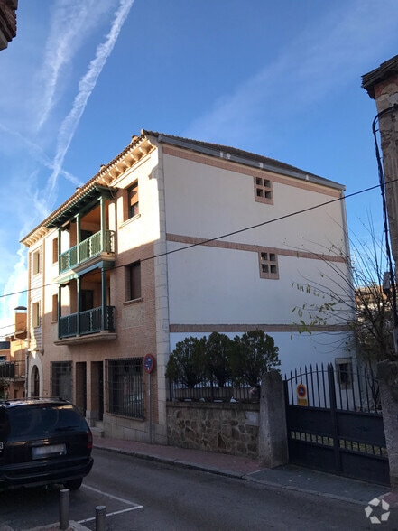 Calle Eusebio Guadalix, 45, Miraflores de la Sierra, Madrid à vendre - Photo du bâtiment - Image 2 de 2