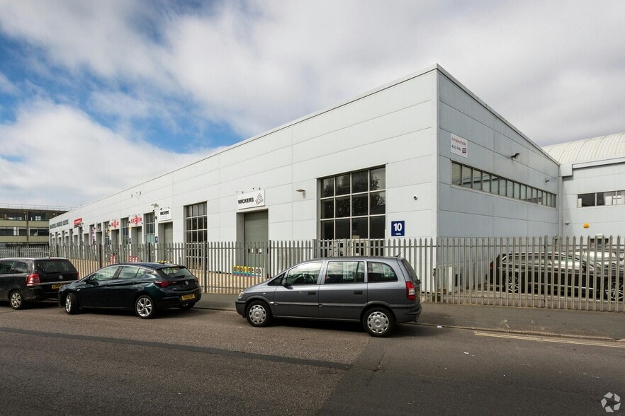 Chartwell Rd, Lancing for lease - Building Photo - Image 3 of 4