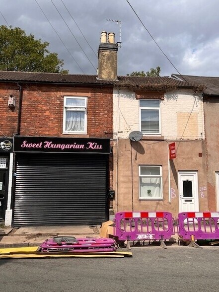 335 Uxbridge St, Branston à vendre - Photo du bâtiment - Image 1 de 1