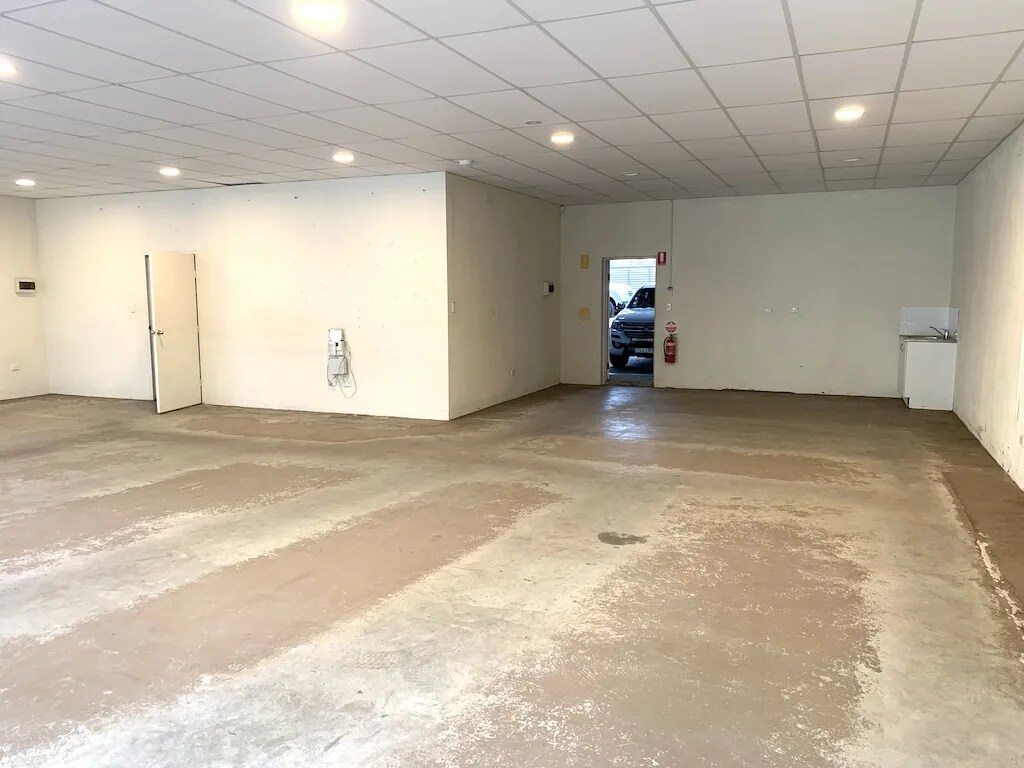 23-25 Coral St, The Entrance for lease Interior Photo- Image 1 of 2