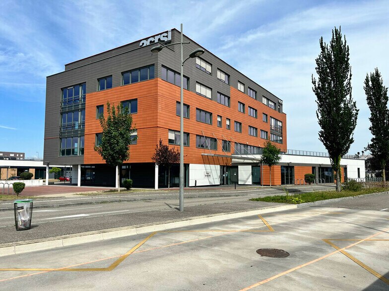 11 Rue Madeleine Rebérioux, Strasbourg for lease - Building Photo - Image 1 of 12