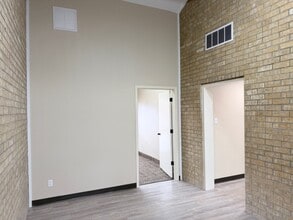 4411 Old Bullard Rd, Tyler, TX for lease Interior Photo- Image 2 of 4