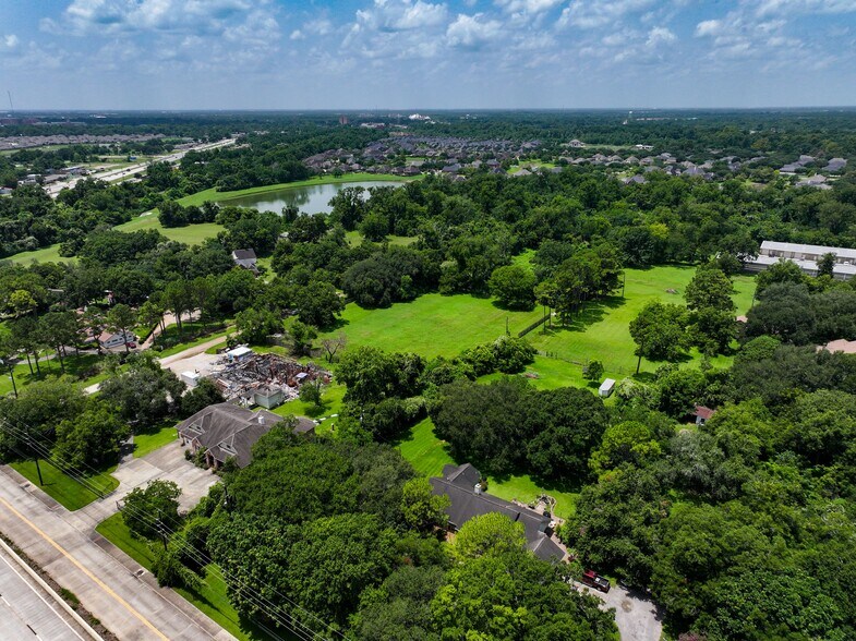 133 FM 359, Richmond, TX à vendre - Photo du bâtiment - Image 1 de 17