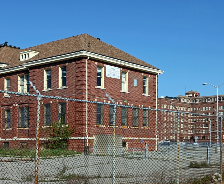 1151 Taylor St, Detroit, MI à louer - Photo du bâtiment - Image 2 de 3