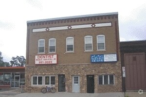 2319 Vinton St, Omaha, NE à vendre - Photo du bâtiment - Image 2 de 96