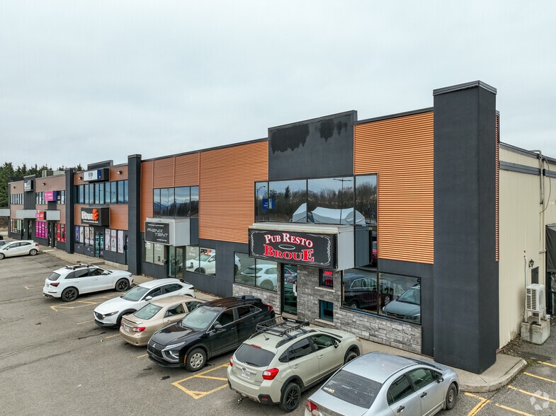 371-387 Boul Armand-Paris, Québec, QC for sale - Building Photo - Image 3 of 3
