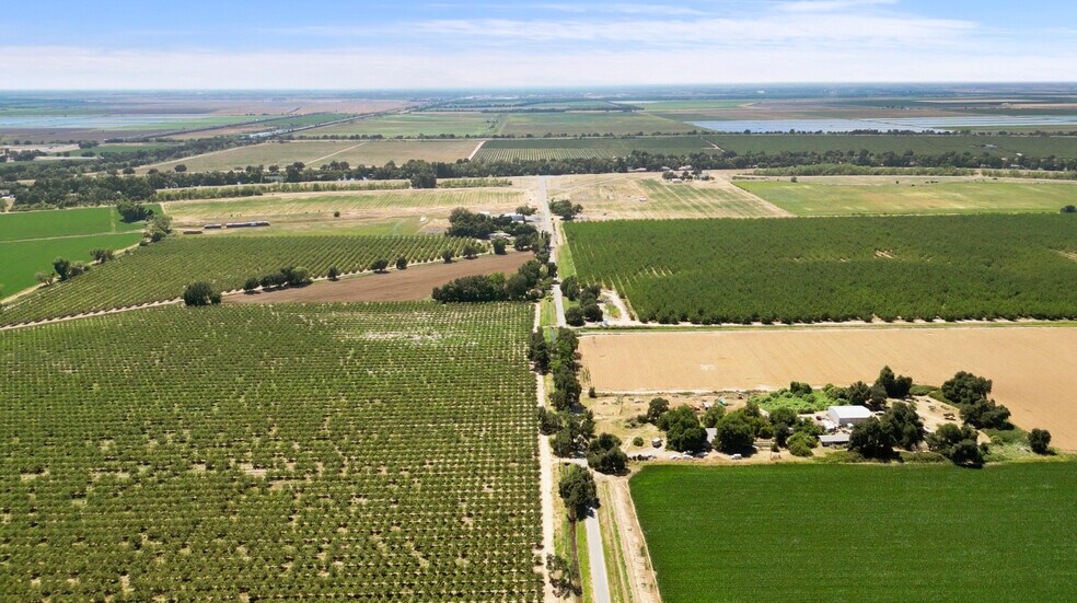 7100 W Elkhorn Blvd, Sacramento, CA for sale - Aerial - Image 3 of 11