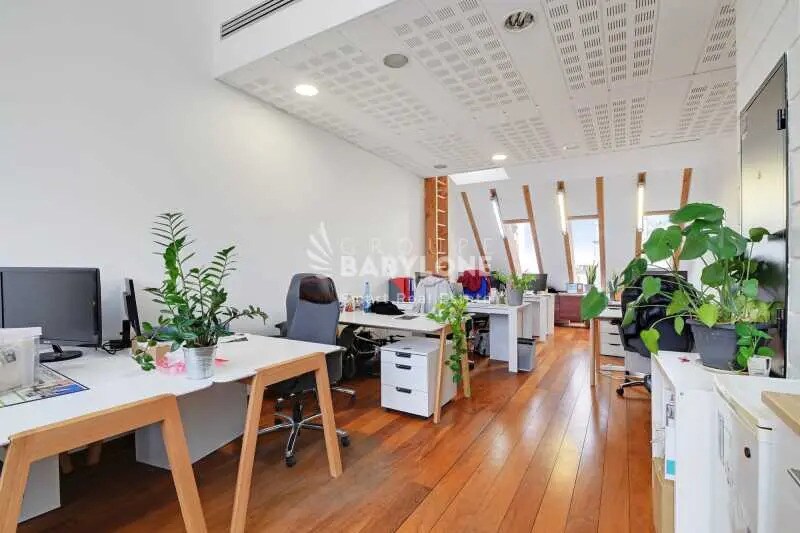 Bureau dans Malakoff à louer - Photo du bâtiment - Image 2 de 14