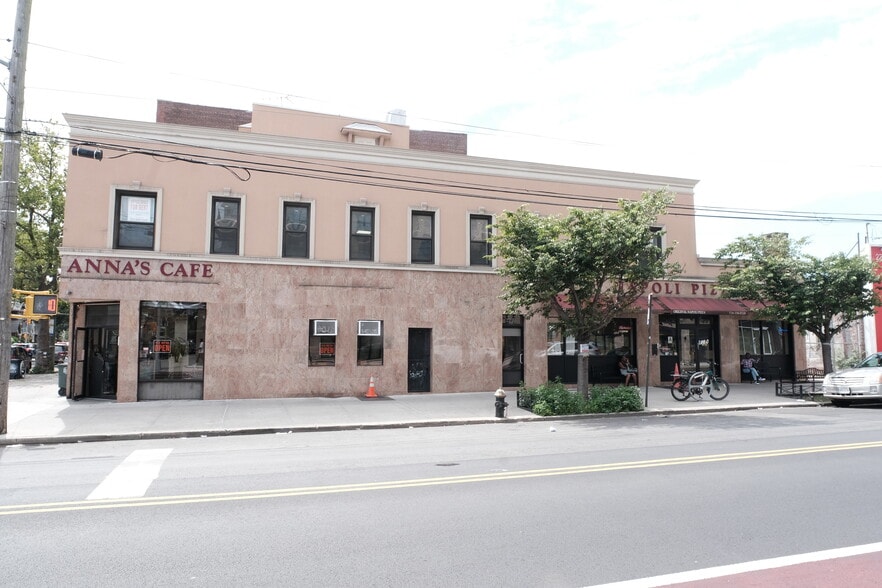 2270 Nostrand Ave, Brooklyn, NY for lease - Primary Photo - Image 1 of 7