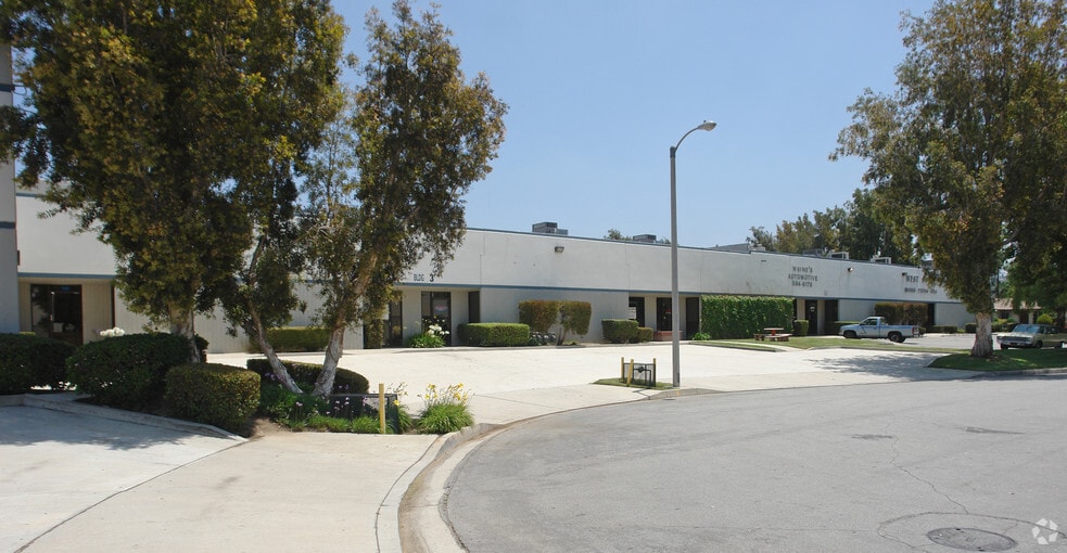 760-776 Pinefalls Ave, Walnut, CA for lease - Building Photo - Image 2 of 5