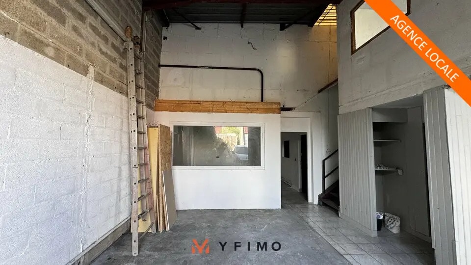 Flex in Marines for lease Interior Photo- Image 1 of 5