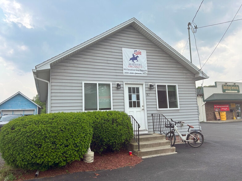87 Franklin St, Dansville, NY à vendre - Photo du bâtiment - Image 2 de 14