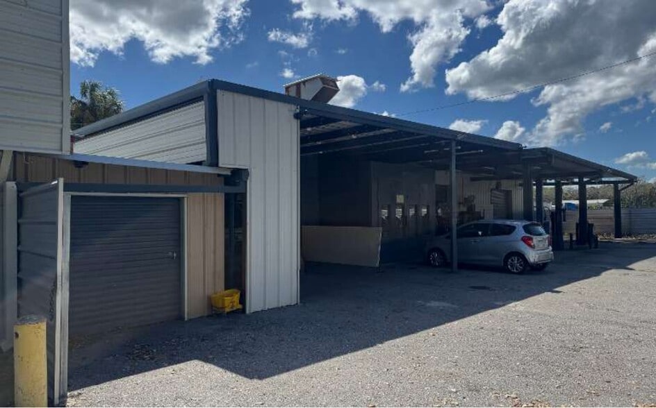 4805 S 50th St, Tampa, FL à louer - Photo du bâtiment - Image 3 de 15