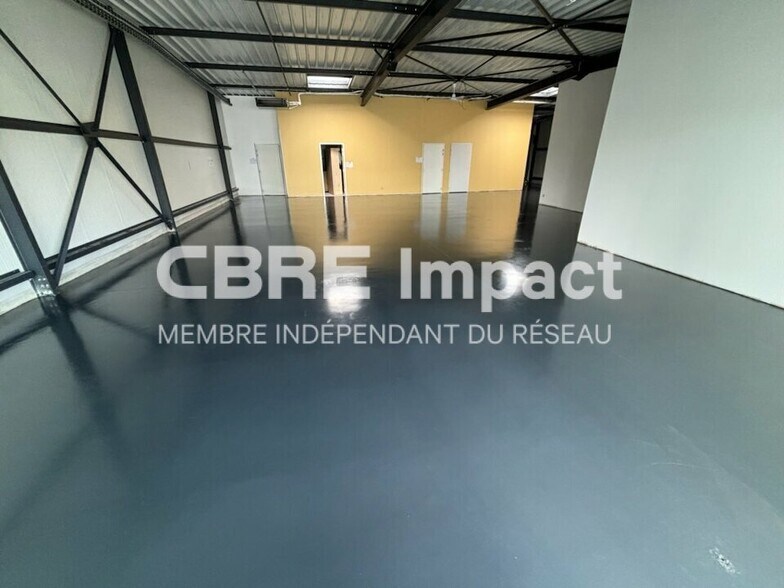 10 Allée Gutenberg, Quetigny for lease - Interior Photo - Image 3 of 5